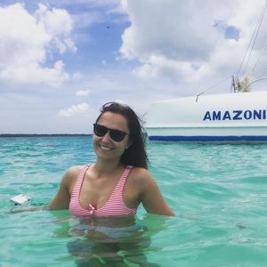 Meet your Posher, Elly